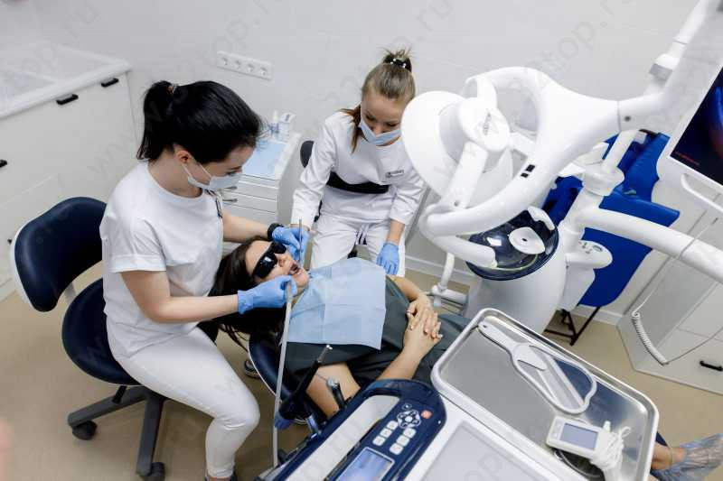 Стоматологическая клиника CRYSTAL DENT (КРИСТАЛ ДЕНТ)