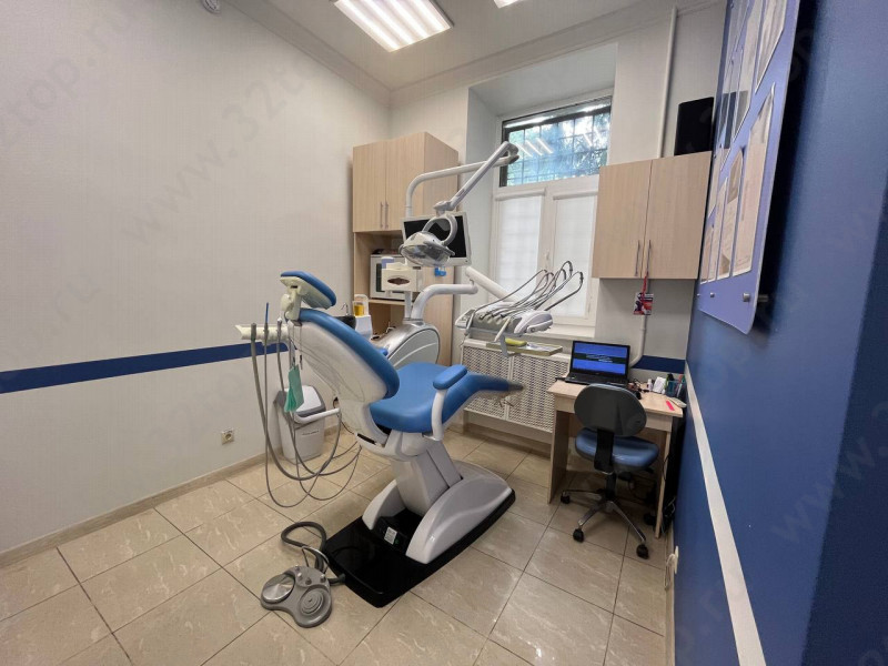 Сеть стоматологических клиник ЭСКУЛАП на Селезнева